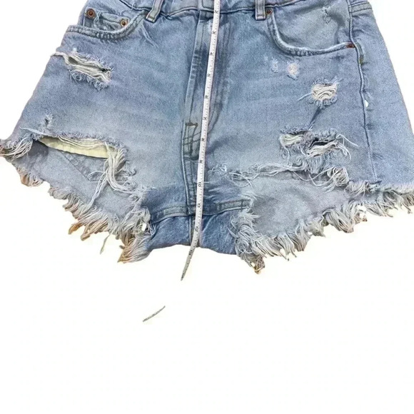 Zara The High Waist Short Lightwash Destroyed Size 2 - Picture 2 of 4
